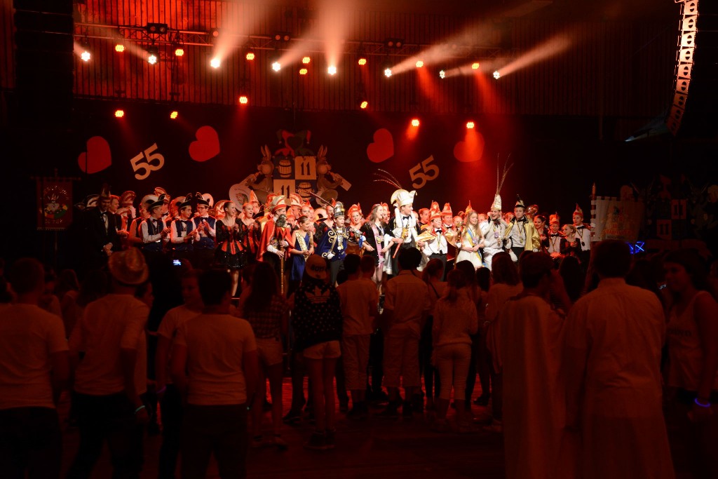 ../Images/Jeugddisco White Edition 068.jpg